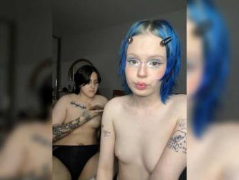 AliceAndMia webcam preview