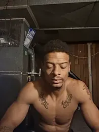 Locdawgg11 webcam stripchat model stream image