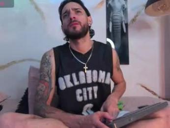 yulianpereira25 webcam model stream image