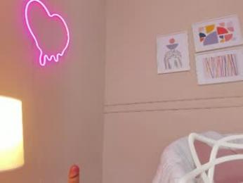 _karol_18 webcam model stream image