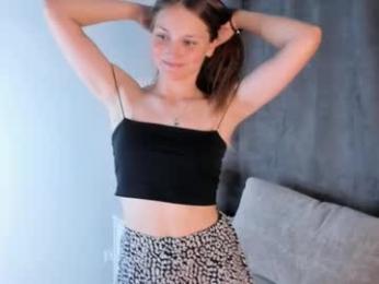 _green_green_ webcam model stream image