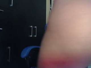 yohatinelly webcam model stream image