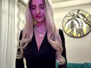 lissapuccio webcam model stream image