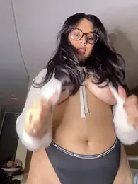 xSelena webcam model stream image