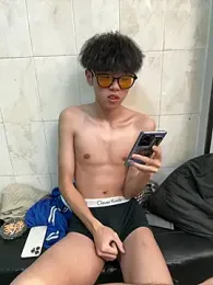 Image du stream de YT_11, modèle Stripchat