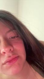 Gnesis_xxx2 webcam model stream image