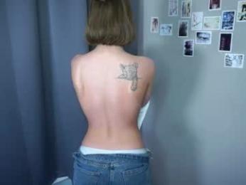 novellarinderknecht webcam model stream image