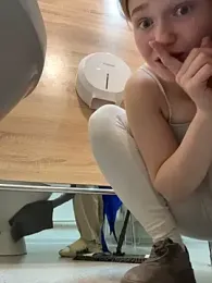 RussianWoman webcam stripchat model stream image