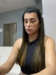thuanealves webcam stripchat model stream image