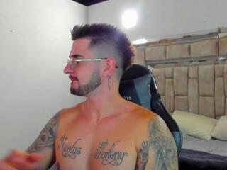 Ashton Muller webcam model stream image