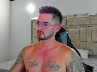 Ashton Muller webcam model stream image