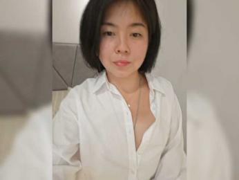 Annifer webcam model stream image