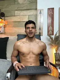 anddy_white webcam stripchat model stream image