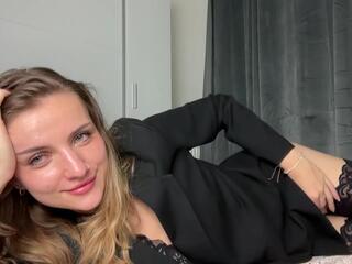 Harper Cohen webcam model stream image