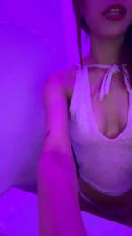 And1hot webcam model stream image
