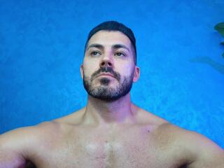 Cutler Q webcam model stream image