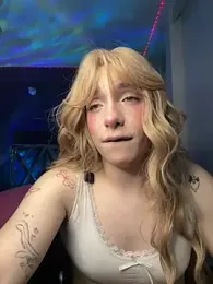 tiffannyland webcam stripchat model stream image