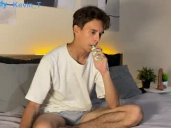 kevin_do0 webcam model stream image