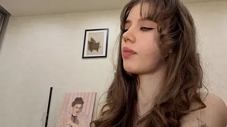 dolly_ll webcam model stream image