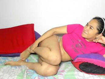 Latin-caliente webcam model stream image
