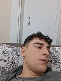 Yasinyasin7 webcam model stream image