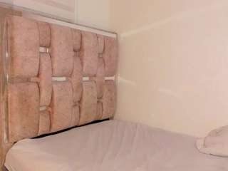 rouse-hallberg webcam camsoda model stream image