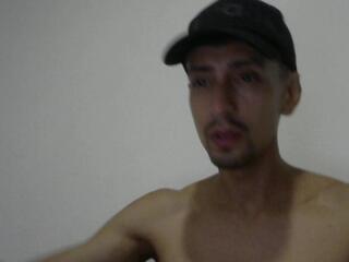 Leo Rome webcam flirt4free model stream image