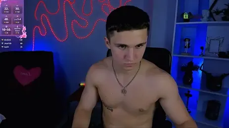 emmanuel_shine webcam stripchat model stream image