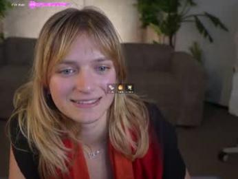 kira0541 webcam model stream image