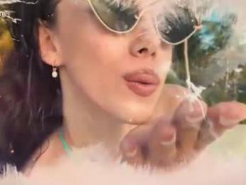 taanni_bc webcam model stream image