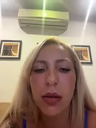 Juuhschmitt webcam stripchat model stream image