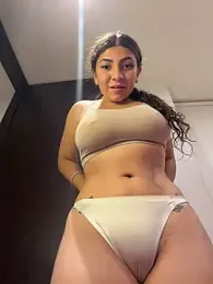 arieel__722 webcam stripchat model stream image