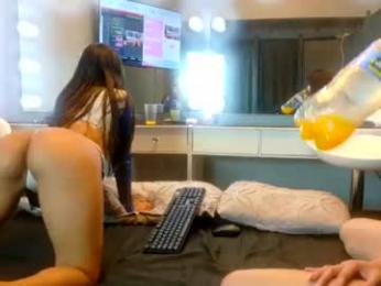 petitestrawberry18 webcam chaturbate model stream image