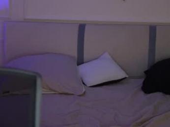 bright_diamonds_054 webcam model stream image