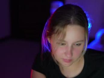 bright_diamonds_054 webcam model stream image
