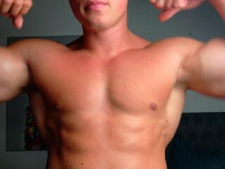 Loki Andersen webcam model stream image
