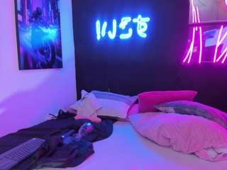starlightx webcam model stream image