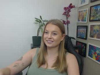 mysteryericax webcam model stream image