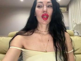 KorolevaQween000 webcam bongacams model stream image