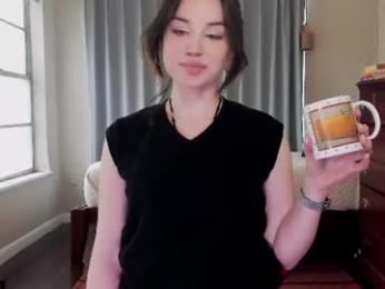 cinnabelle webcam chaturbate model stream image