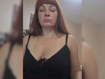 Flirt_Red webcam model stream image