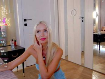 WhiteGirl-one webcam model stream image