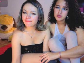 gema-n-aria webcam model stream image