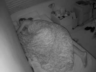 voyeurcam-julmodels-greybed-1 webcam model stream image