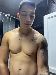 OliverWest04 webcam model stream image