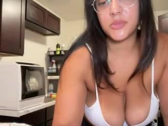 dreamyriri webcam model stream image