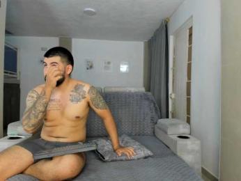 DulceRomance webcam model stream image