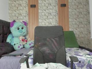Mia Fhox webcam model stream image
