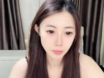 Warm-nuan webcam bongacams model stream image